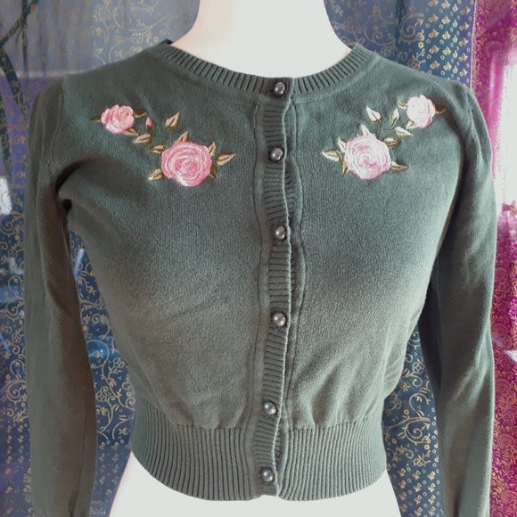 Collectif Embroidered Green Short Cardigan Cottagecore Retro Pinup - Picture 3 of 5